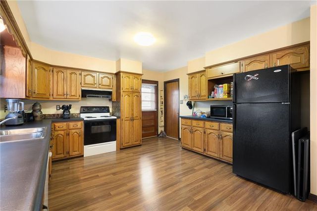 2008 E 15th Street, Sedalia, MO 65301