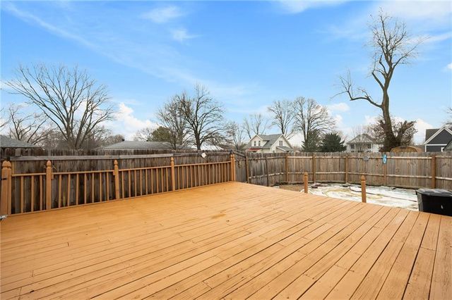 2008 E 15th Street, Sedalia, MO 65301