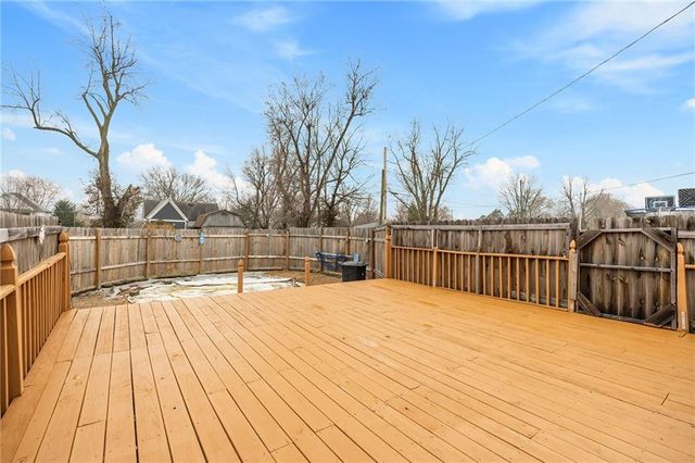 2008 E 15th Street, Sedalia, MO 65301