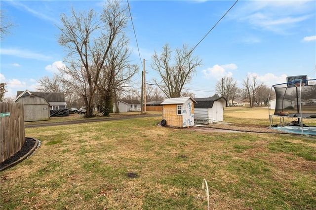 2008 E 15th Street, Sedalia, MO 65301