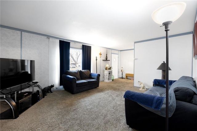 2008 E 15th Street, Sedalia, MO 65301