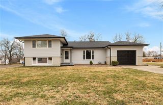 2008 E 15th Street, Sedalia, MO 65301