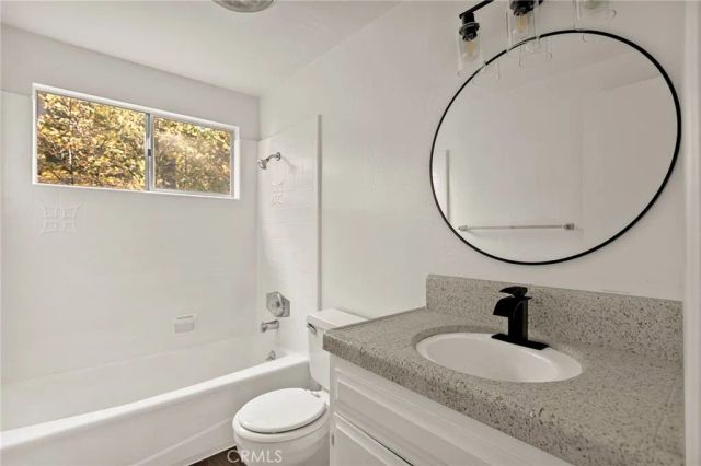 206 S Fairway, Lake Arrowhead, CA 92352
