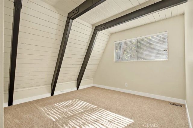 206 S Fairway, Lake Arrowhead, CA 92352