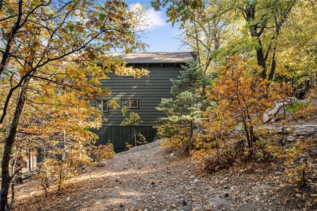 206 S Fairway, Lake Arrowhead, CA 92352