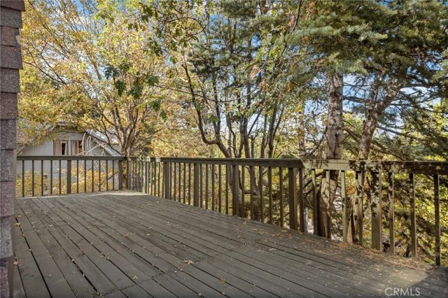 206 S Fairway, Lake Arrowhead, CA 92352