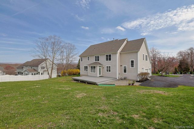 99 Country Club Road, Hopewell Junction, NY 12533
