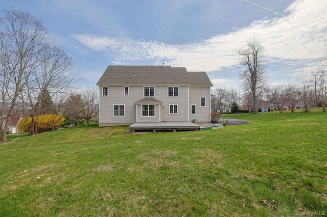 99 Country Club Road, Hopewell Junction, NY 12533