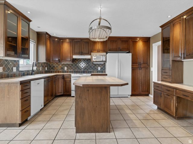 355 N 1100 E, Hyde Park, UT 84318