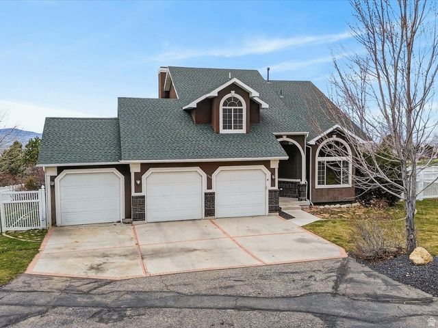 355 N 1100 E, Hyde Park, UT 84318