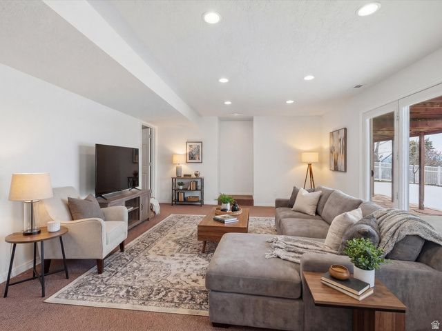 355 N 1100 E, Hyde Park, UT 84318