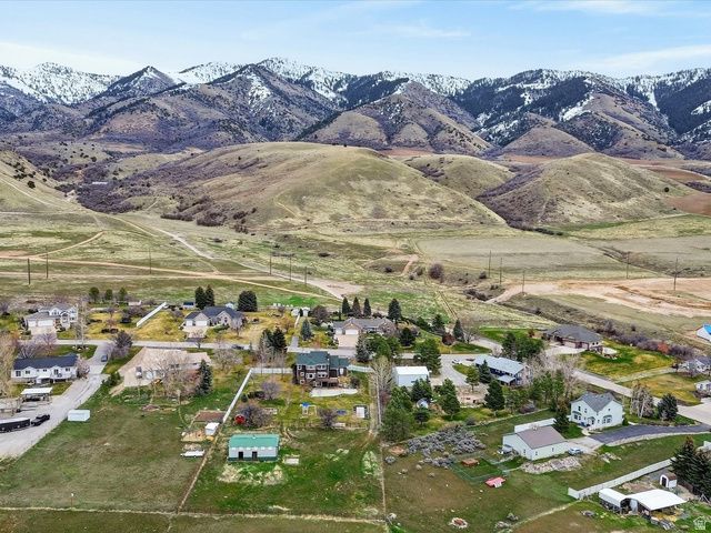 355 N 1100 E, Hyde Park, UT 84318