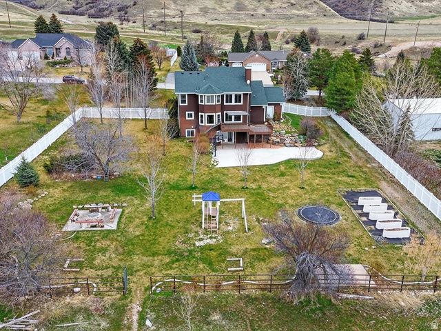 355 N 1100 E, Hyde Park, UT 84318