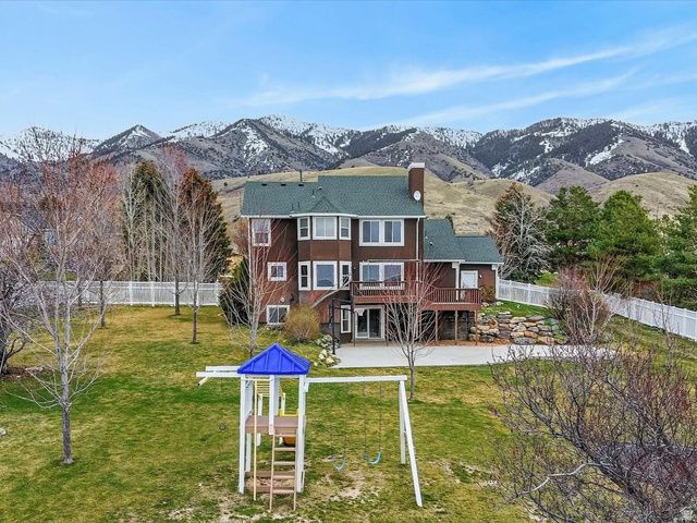 355 N 1100 E, Hyde Park, UT 84318