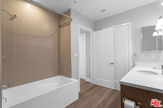 1223 N Hayworth Avenue 6, West Hollywood, CA 90046