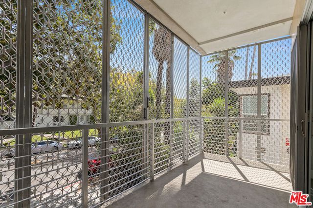 1223 N Hayworth Avenue 6, West Hollywood, CA 90046