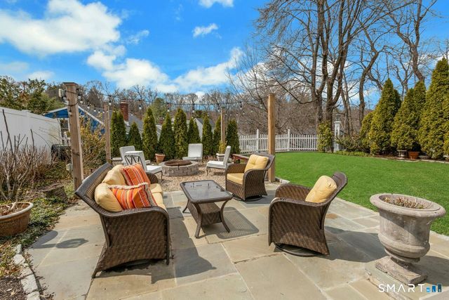 18 Chester Street, Norwalk, CT 06850