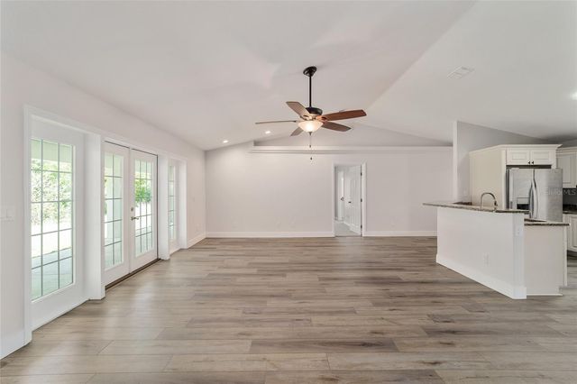 4020 NE 14TH COURT, Ocala, FL 34479
