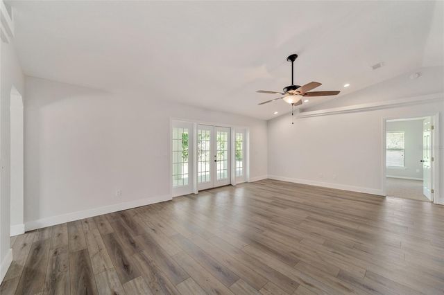 4020 NE 14TH COURT, Ocala, FL 34479
