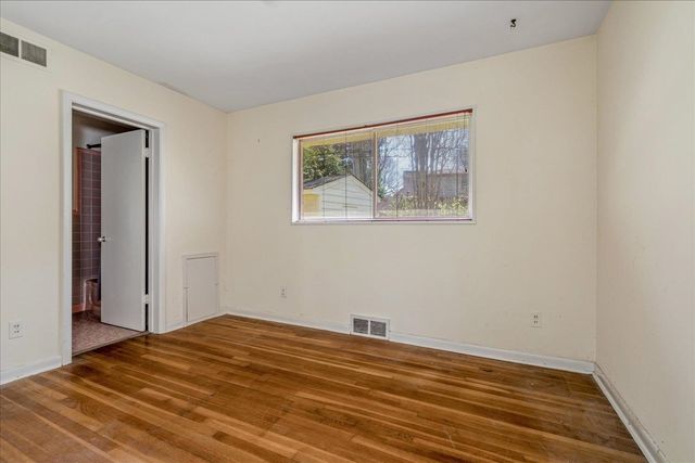 5207 JUNIPER AVE, Memphis, TN 38117