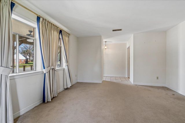 5207 JUNIPER AVE, Memphis, TN 38117