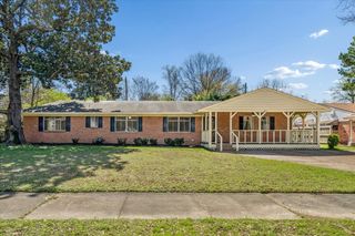 5207 JUNIPER AVE, Memphis, TN 38117