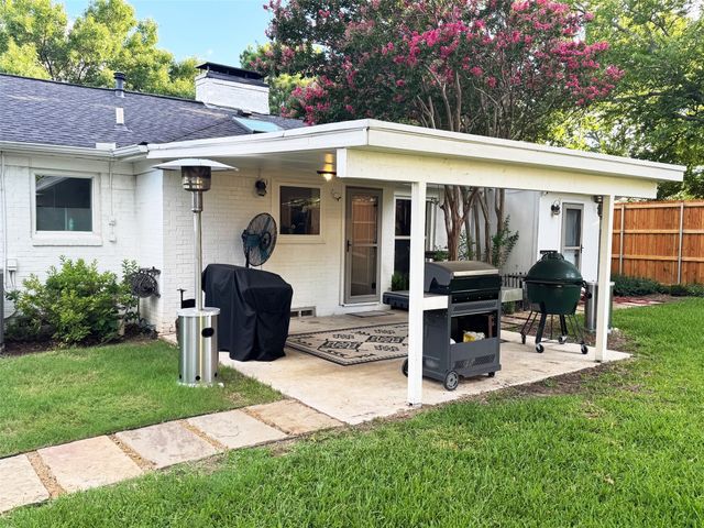 1605 W 7th Street, Irving, TX 75060