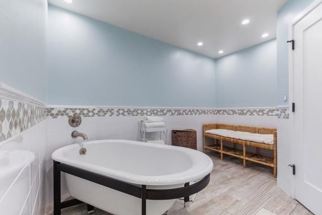 2812 Bayside Walk, San Diego, CA 92109