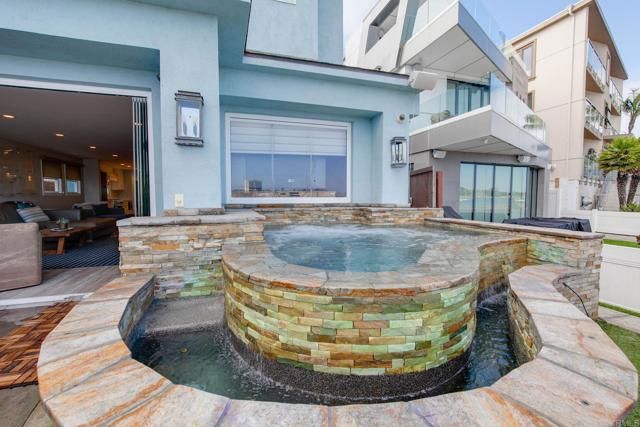 2812 Bayside Walk, San Diego, CA 92109