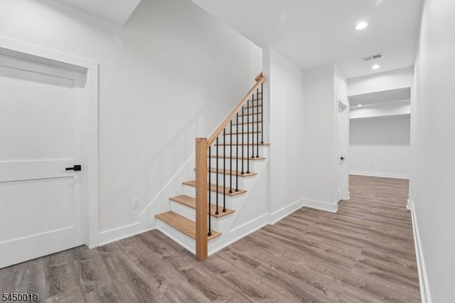 54 Martin Rd, Livingston Twp., NJ 07039