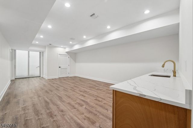 54 Martin Rd, Livingston Twp., NJ 07039