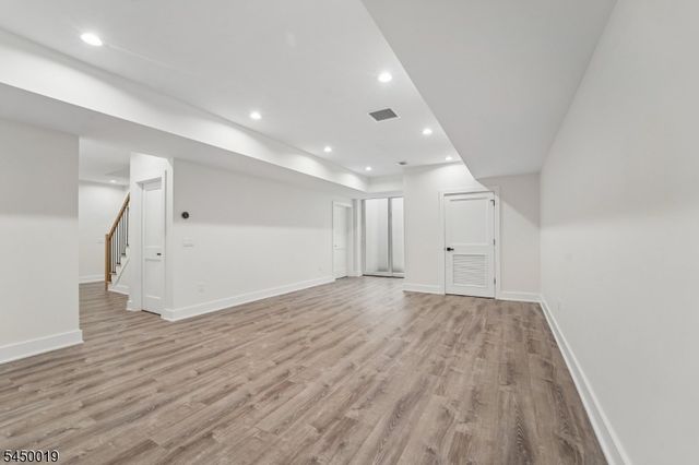 54 Martin Rd, Livingston Twp., NJ 07039