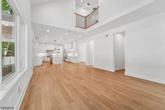 54 Martin Rd, Livingston Twp., NJ 07039