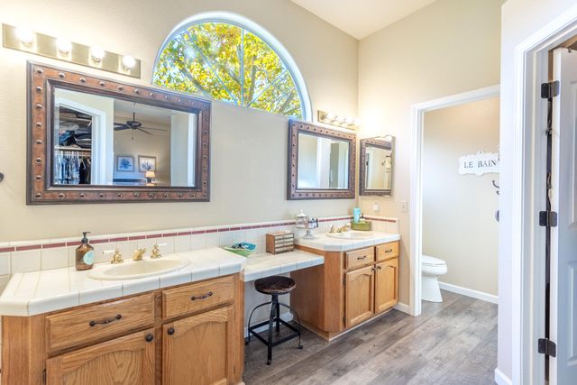 1187 Kirkwood Circle, Redding, CA 96003