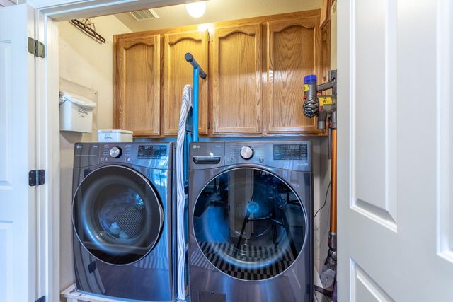 1187 Kirkwood Circle, Redding, CA 96003