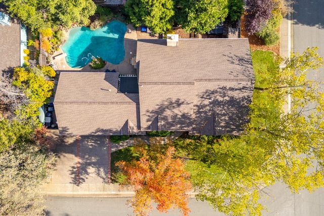 1187 Kirkwood Circle, Redding, CA 96003