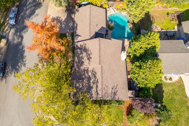 1187 Kirkwood Circle, Redding, CA 96003