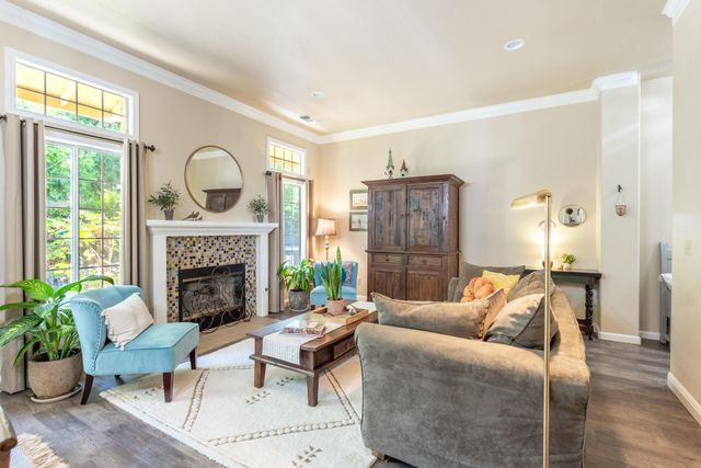 1187 Kirkwood Circle, Redding, CA 96003