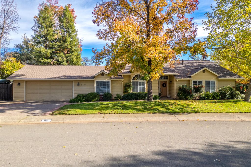 1187 Kirkwood Circle, Redding, CA 96003