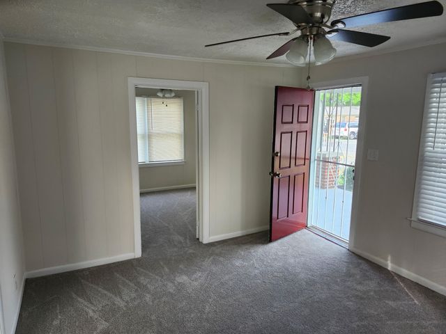 207 28th St, Old Hickory, TN 37138