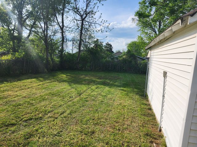 207 28th St, Old Hickory, TN 37138