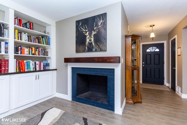 32921 Wing Lake Road, Franklin, MI 48025