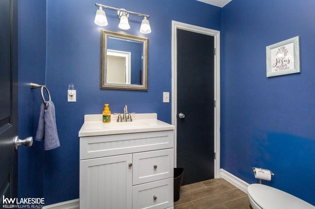 32921 Wing Lake Road, Franklin, MI 48025