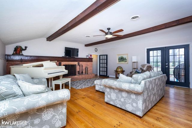 32921 Wing Lake Road, Franklin, MI 48025