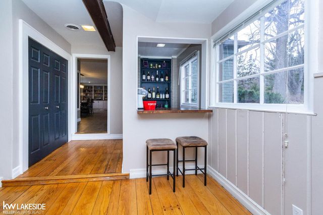 32921 Wing Lake Road, Franklin, MI 48025