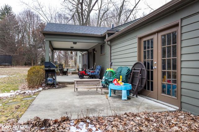 32921 Wing Lake Road, Franklin, MI 48025