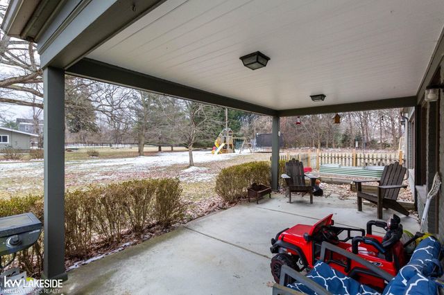 32921 Wing Lake Road, Franklin, MI 48025