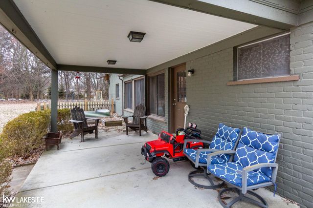 32921 Wing Lake Road, Franklin, MI 48025