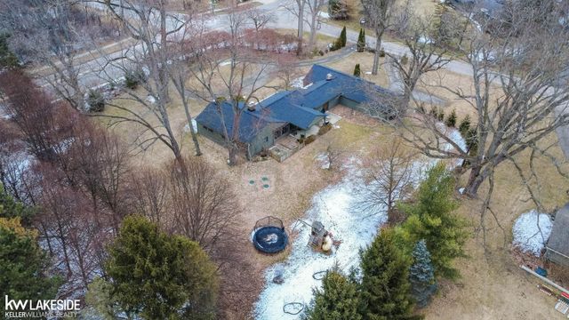 32921 Wing Lake Road, Franklin, MI 48025