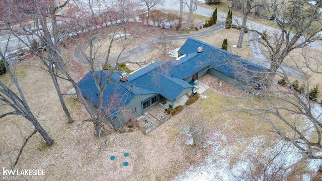 32921 Wing Lake Road, Franklin, MI 48025